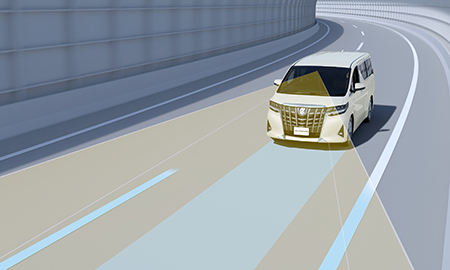 なぜ今、アルファード30系ハイブリッドの中古車が「安くて賢い」選択なのか