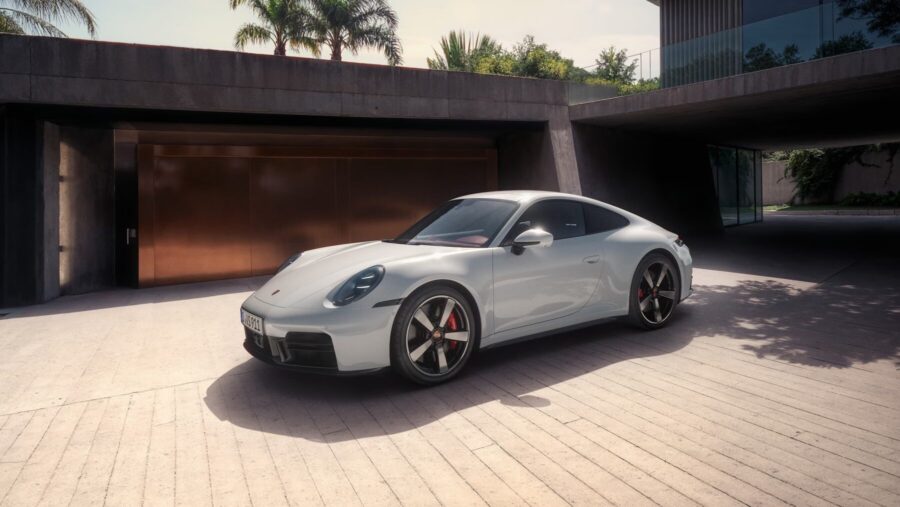 ポルシェ911カレラSの【性能】を徹底解剖！「壊れやすい？」噂を覆す進化の歴史